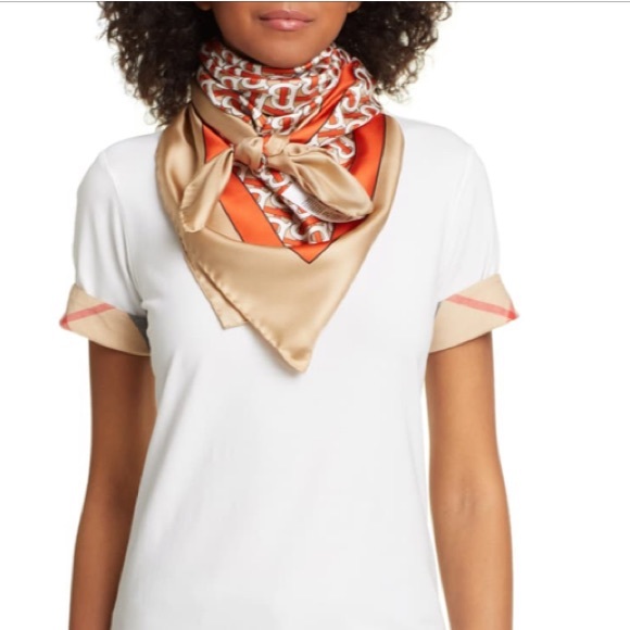 Burberry Accessories - BURBERRY NEW Monogrammed Square Silk Scarf